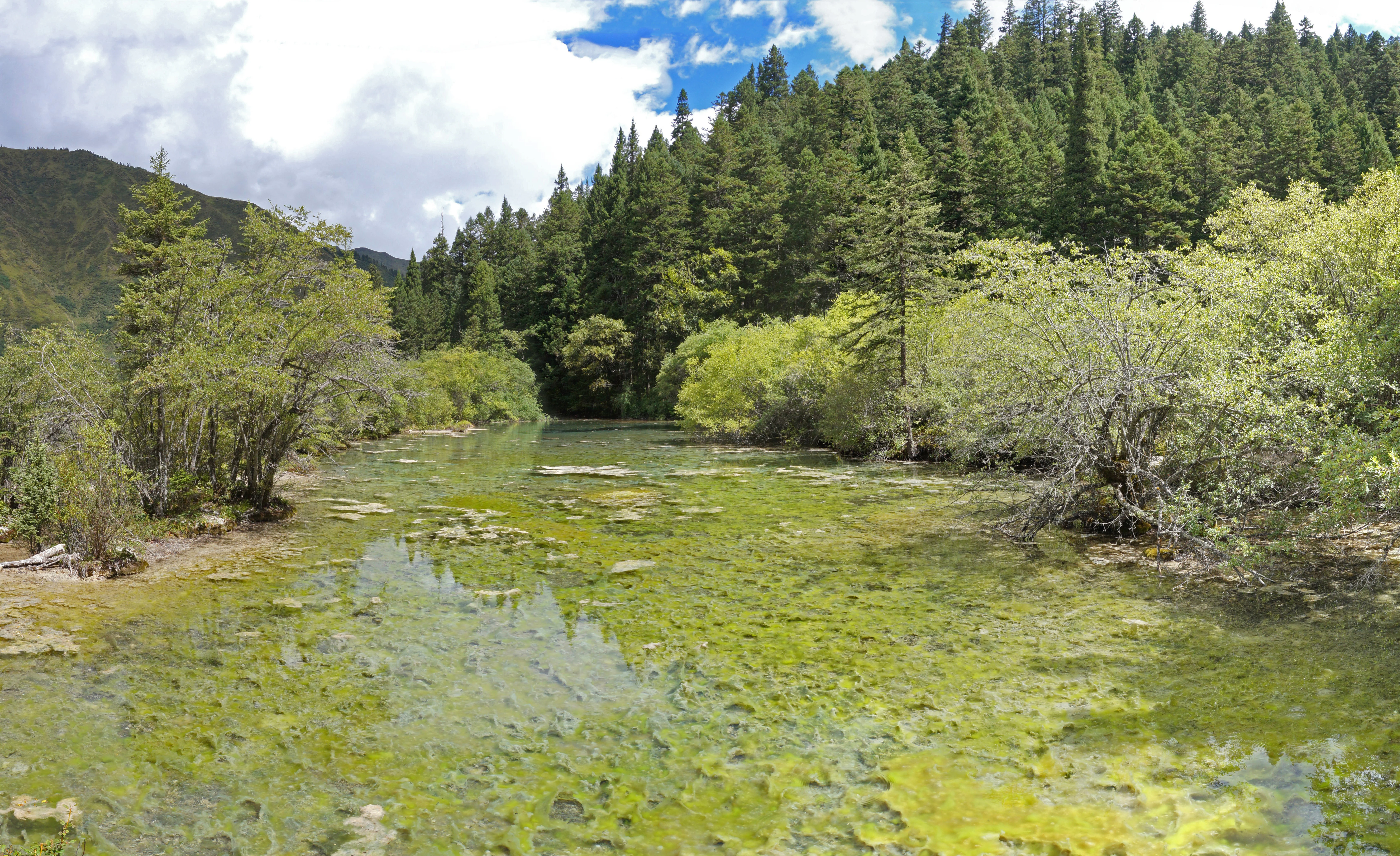 Lianyan Lake, Huanglong